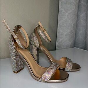 Rhinestone Block Heel Sandals 7.5 Iridescent Ankle Strap Party Heels
